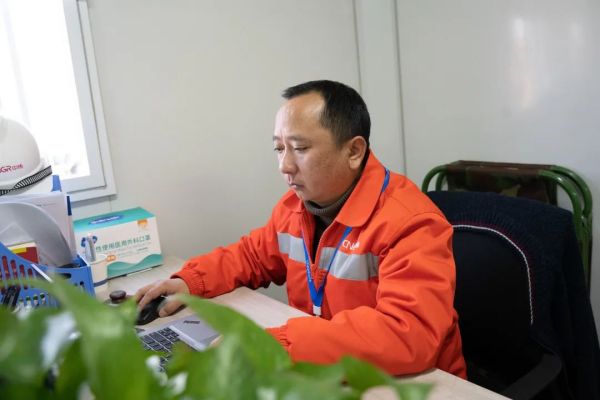 “磷”跑先鋒 | 李勝軍：以結(jié)果為導(dǎo)向，出色完成每一項(xiàng)任務(wù)