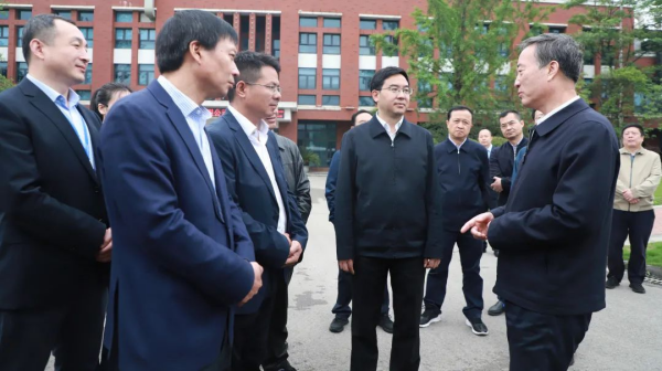 科技立企 | 貴州省政協(xié)主席趙永清寄語(yǔ)中偉：堅(jiān)定科技創(chuàng)新，助力企業(yè)做大做強(qiáng)